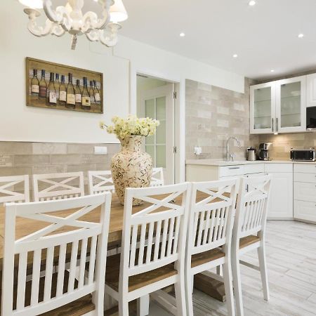 Sitges Spaces Mediterranean Apartments 4 Bedroom, 4 Bathroom, Huge Terrace, Jacuzzi- Sleeps 9 Exterior foto